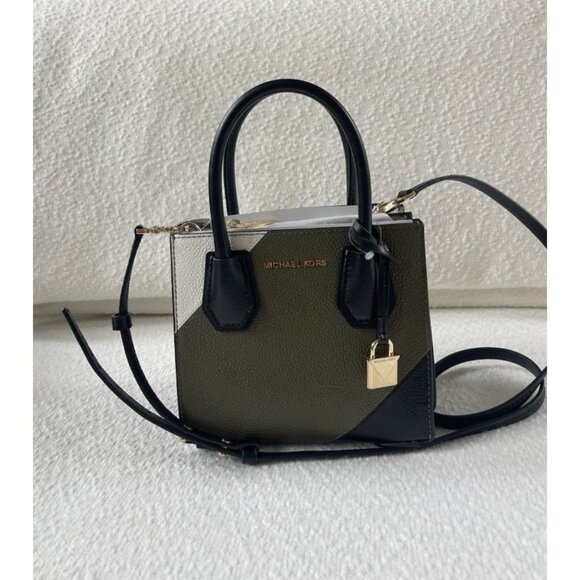 NWT Michael Kors Mercer Medium Messenger Crossbody Leath Bag in Olive Green - Picture 2 of 8